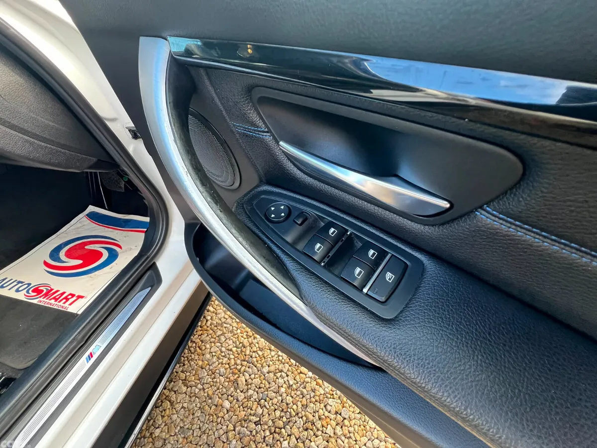 BMW 3-Series Saloon, Petrol Plug-in Hybrid, 2017, White