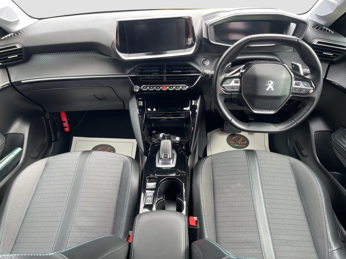 Peugeot 208 Hatchback, Petrol, 2021, Yellow