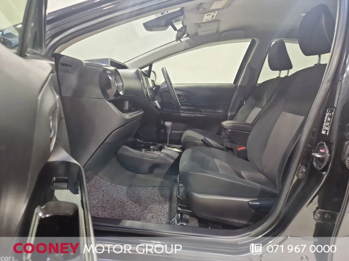 Toyota Aqua Hatchback, Petrol Hybrid, 2021, Black