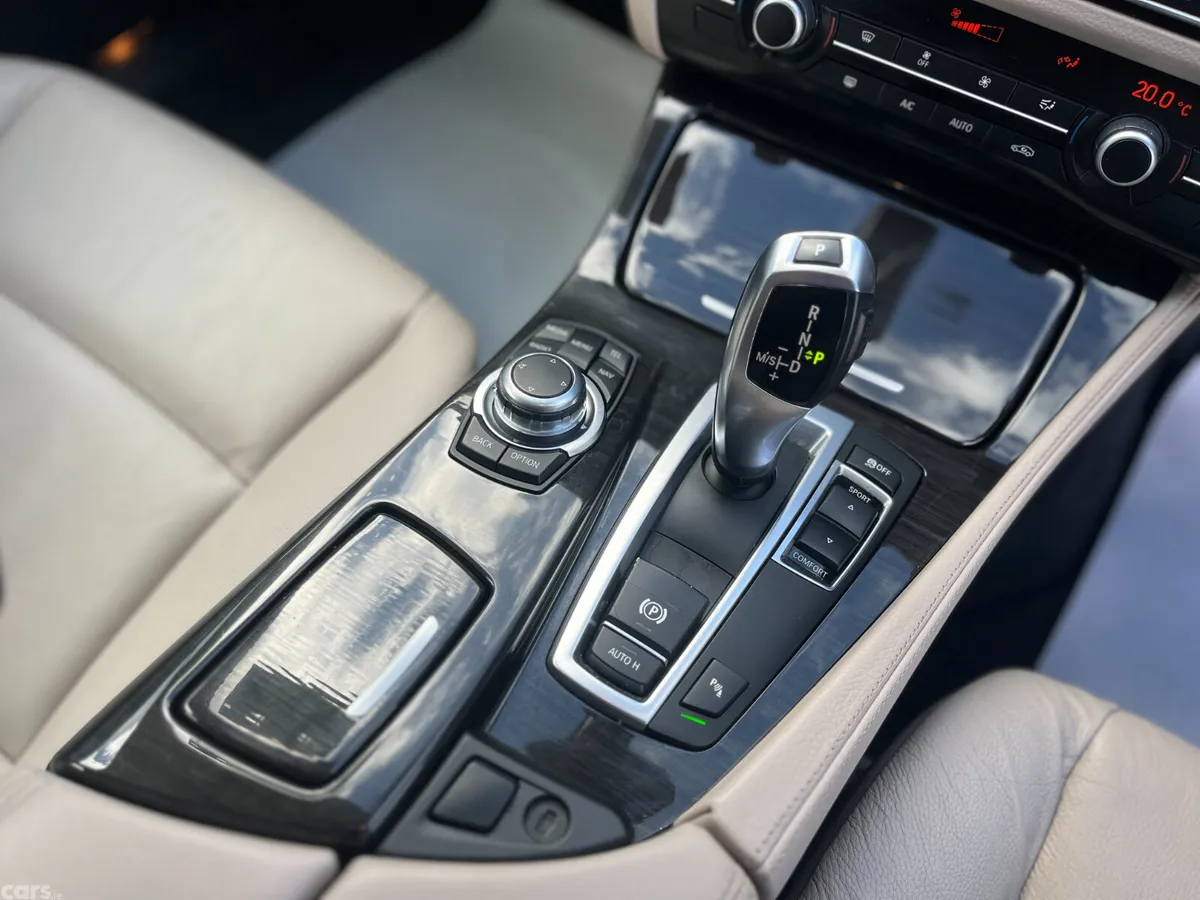 BMW 5-Series Saloon, Diesel, 2013, Silver