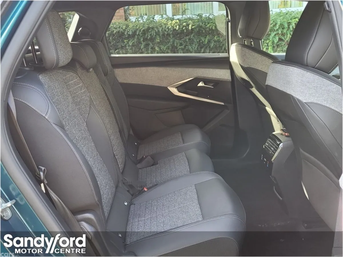 Peugeot 5008 SUV, Petrol, 2026, Blue
