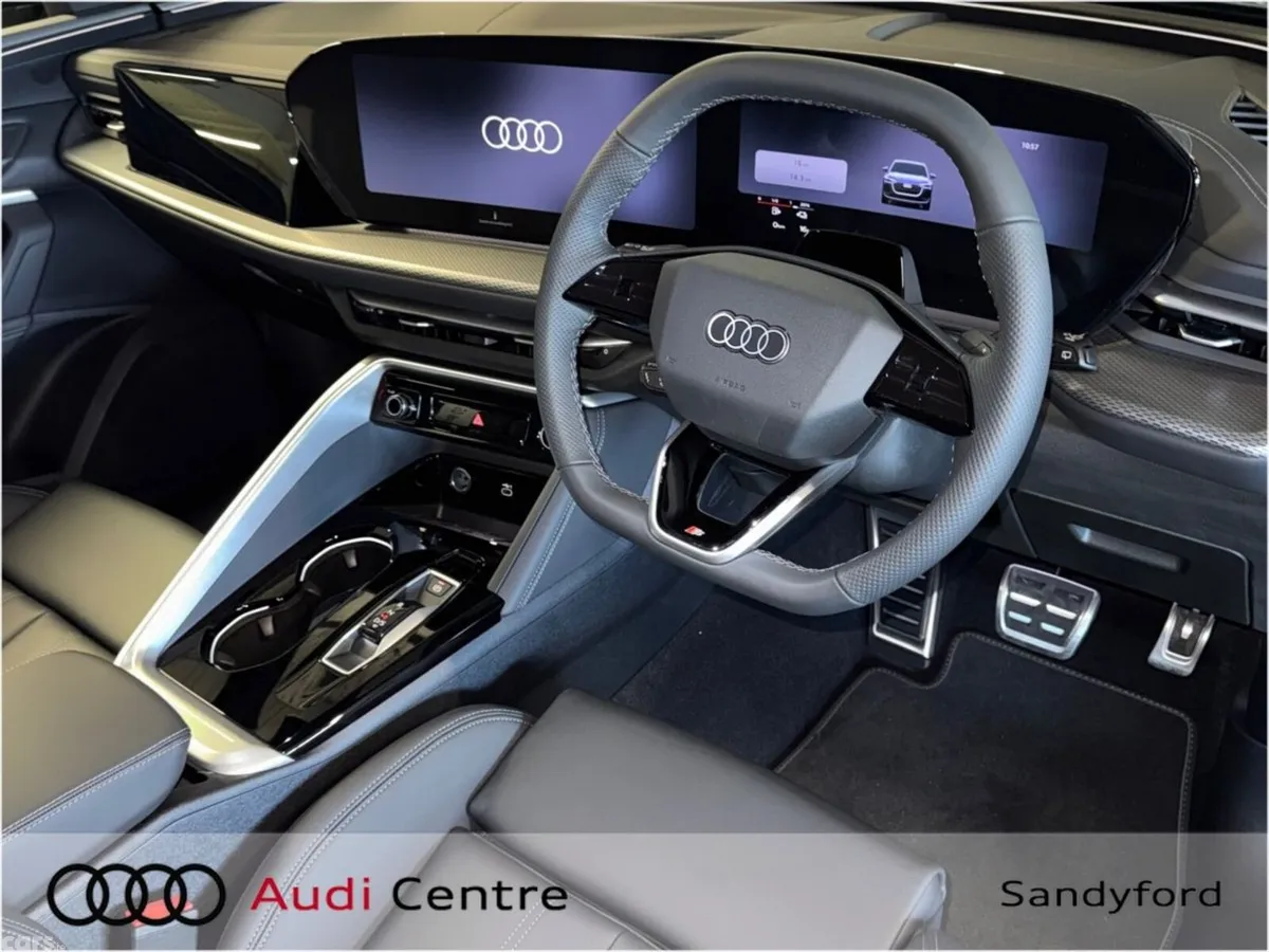Audi Q5 SUV, Petrol Plug-in Hybrid, 2026, Blue