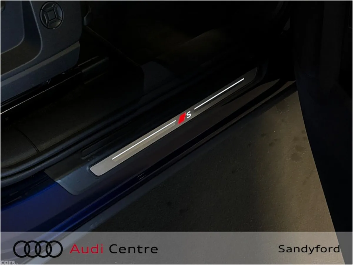 Audi Q5 SUV, Petrol Plug-in Hybrid, 2026, Blue