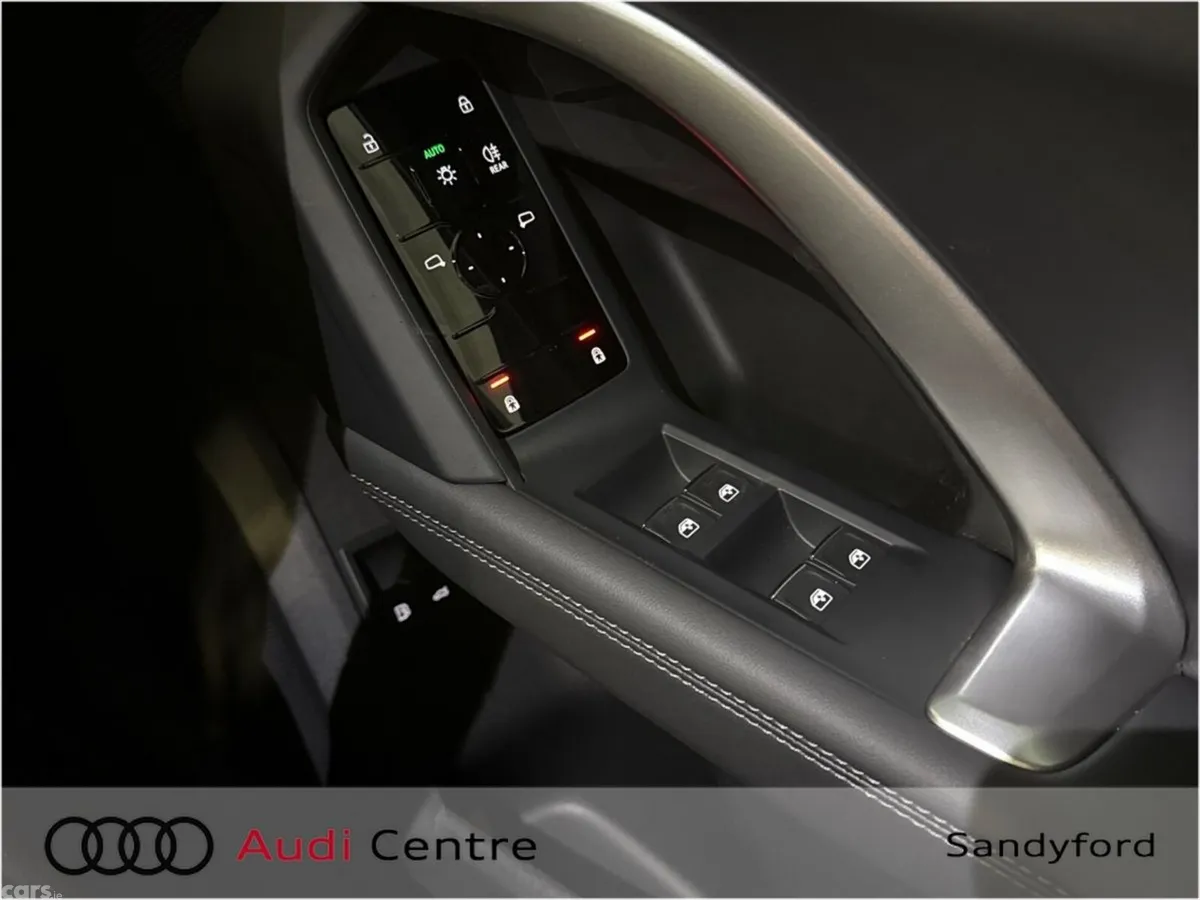 Audi Q5 SUV, Petrol Plug-in Hybrid, 2026, Blue