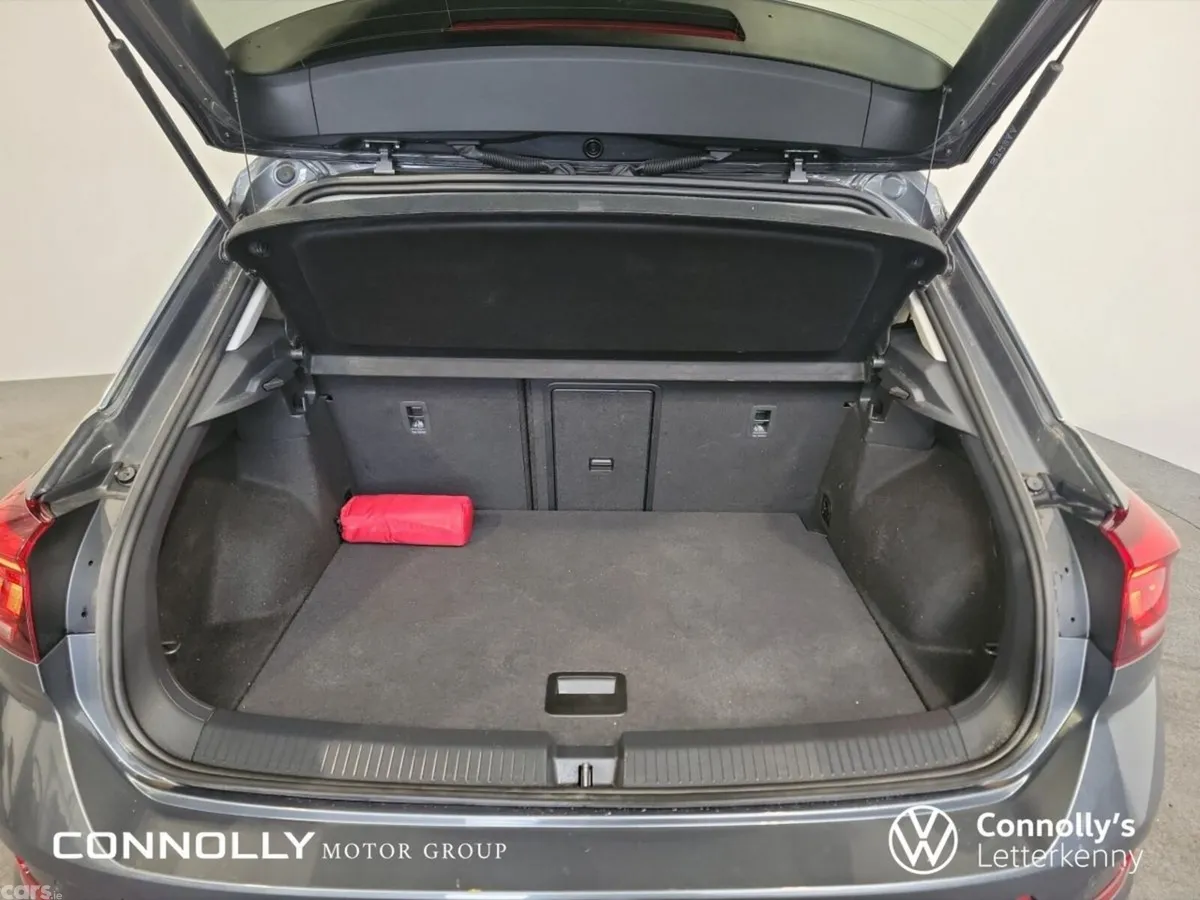 Volkswagen T-Roc SUV, Petrol, 2024, Grey