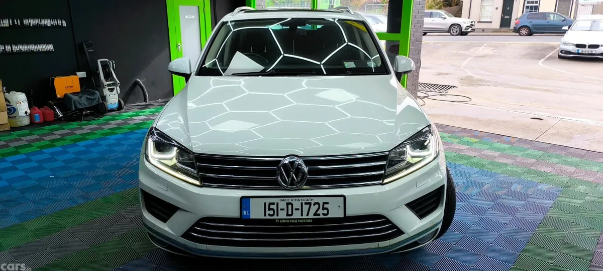Volkswagen Touareg SUV, Diesel, 2015, White
