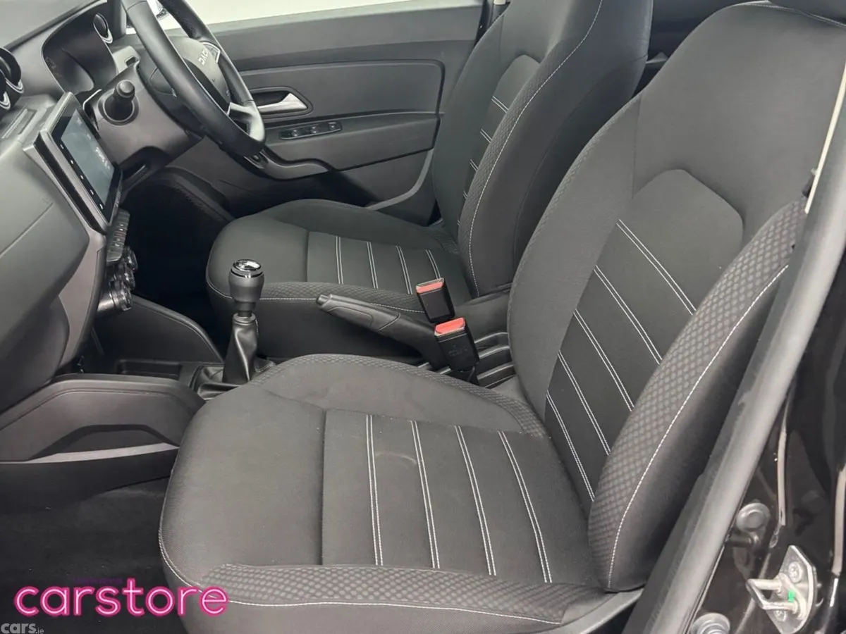 Dacia Duster SUV, Diesel, 2024, Black