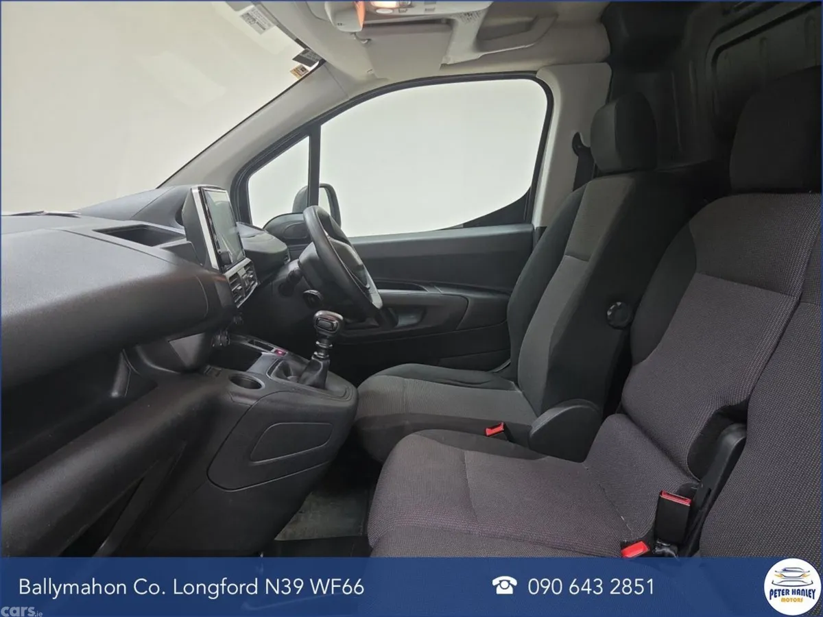 Peugeot Partner MPV, Diesel, 2023, White