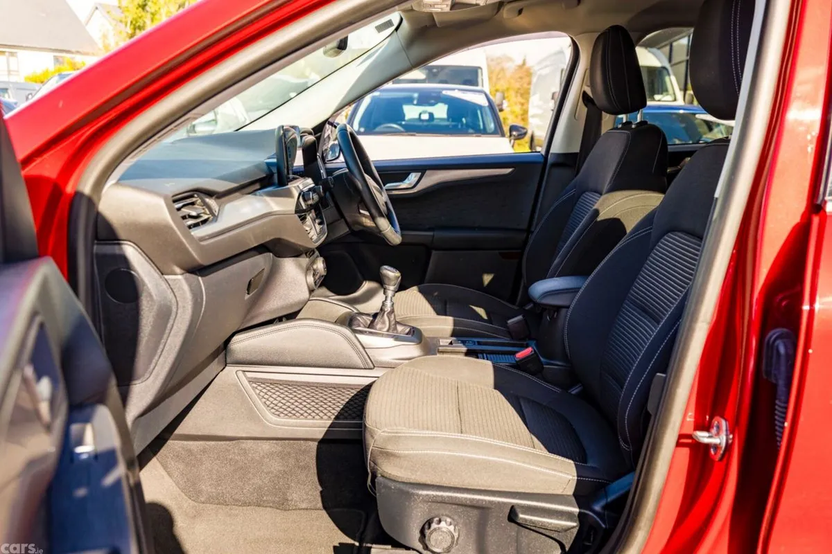 Ford Kuga SUV, Diesel, 2020, Red