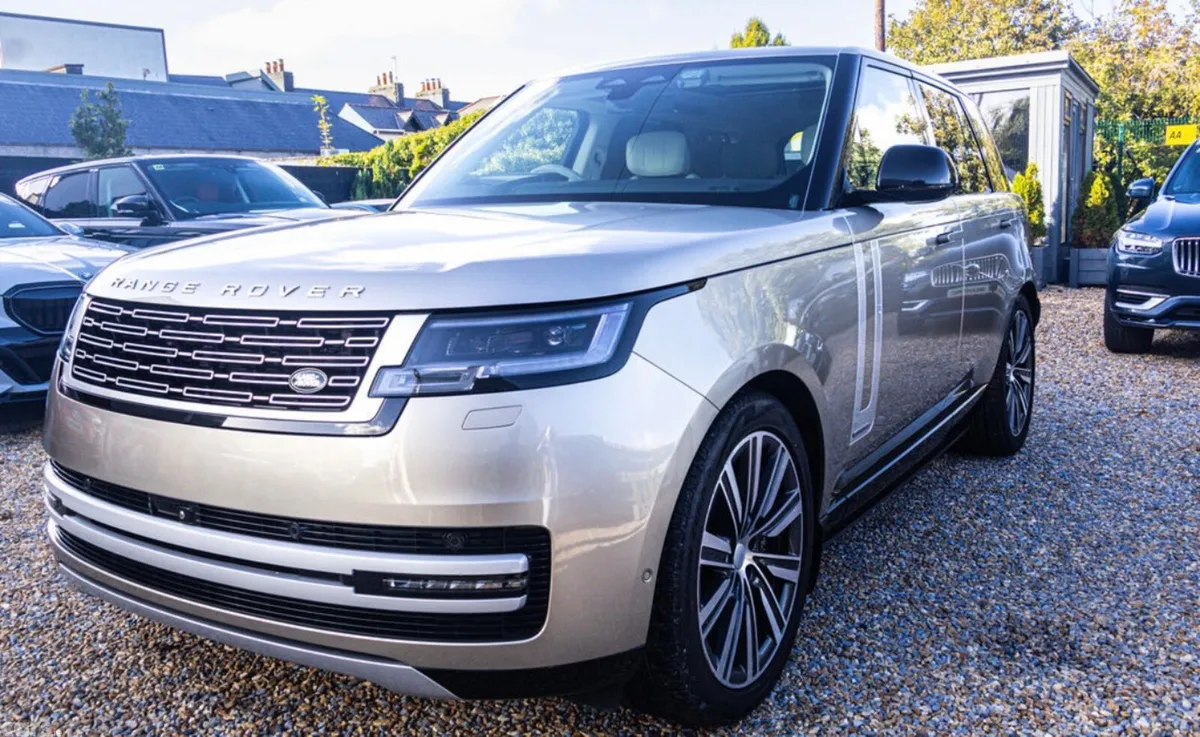 Land Rover Range Rover SUV, Petrol Hybrid, 2024, Gold