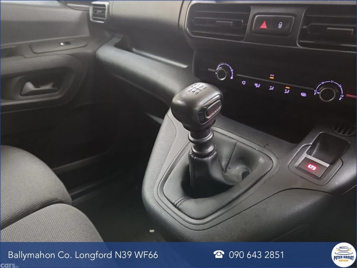 Peugeot Partner MPV, Diesel, 2023, White