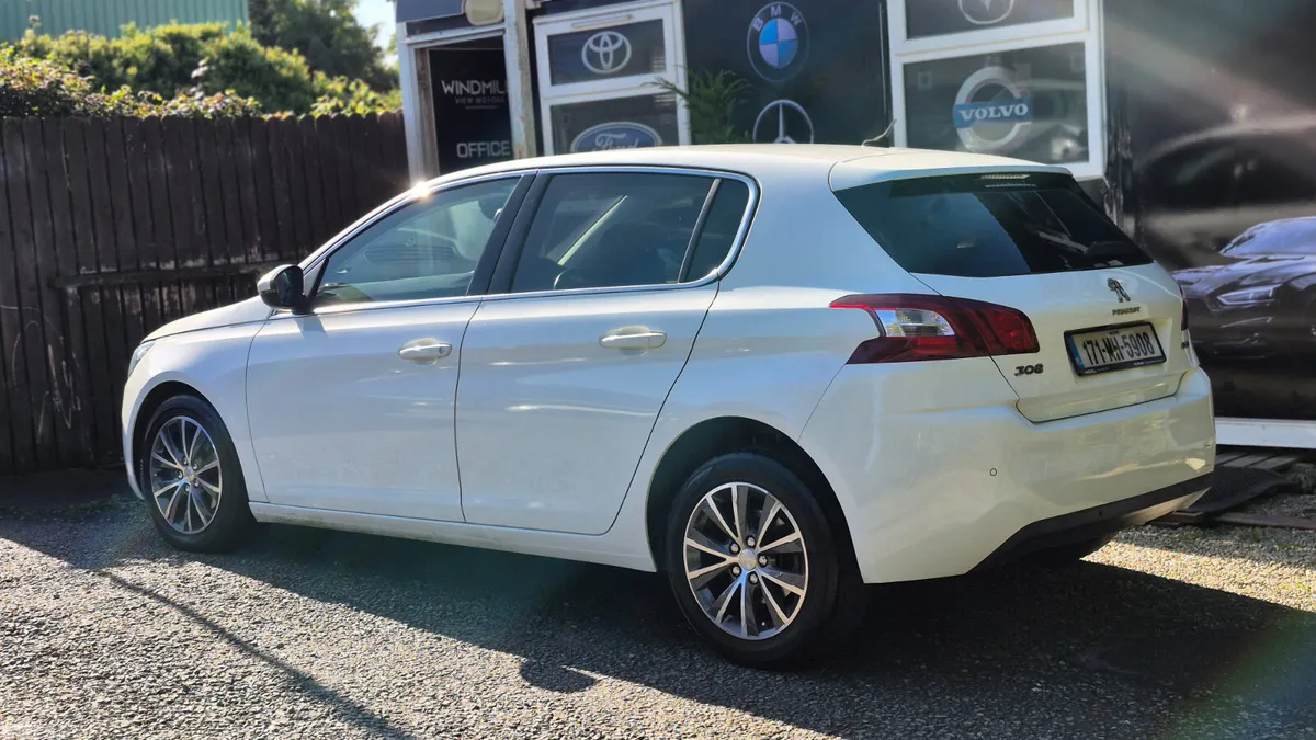 Peugeot 308 Hatchback, Diesel, 2017, White