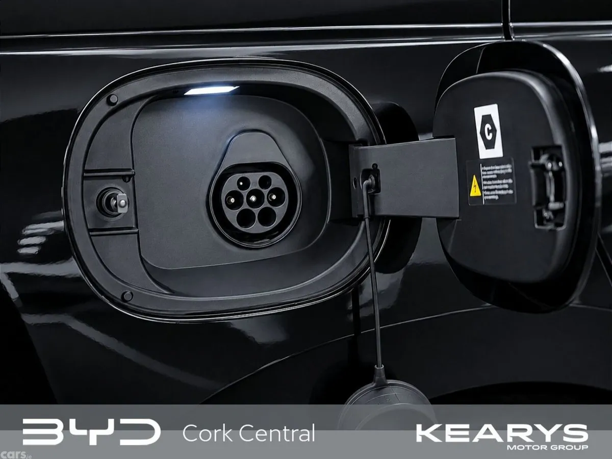 BYD Seal 6 Saloon, Petrol Plug-in Hybrid, 2026, Black