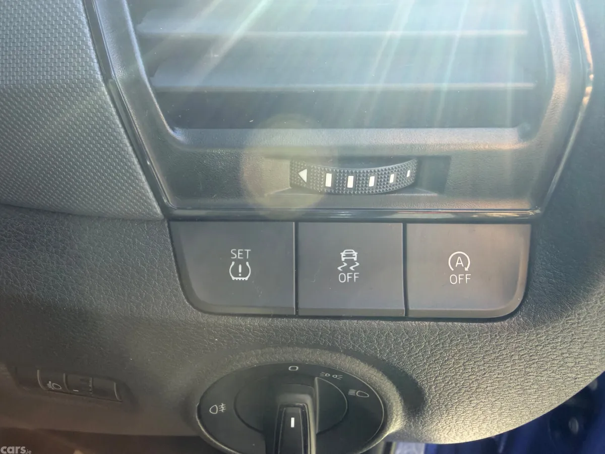Skoda Fabia Hatchback, Petrol, 2021, Blue