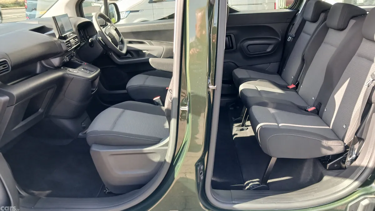 Toyota Proace MPV, Electric, 2025, Green