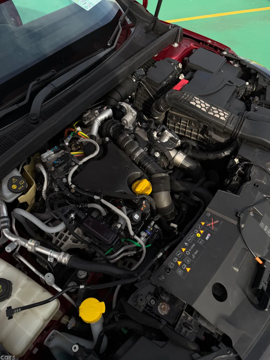 Renault Megane Saloon, Diesel, 2019, Red