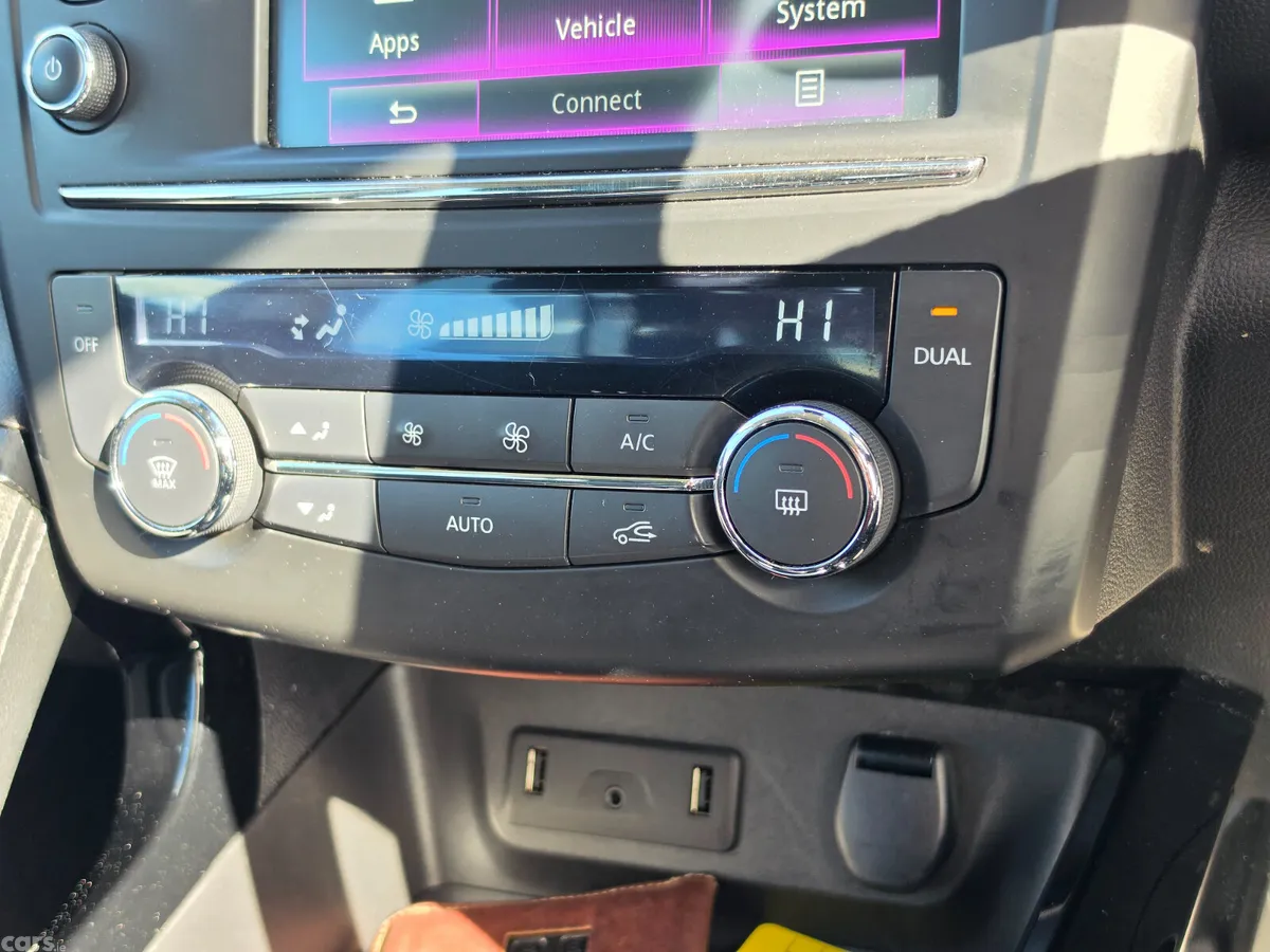 Renault Kadjar SUV, Diesel, 2016, Blue