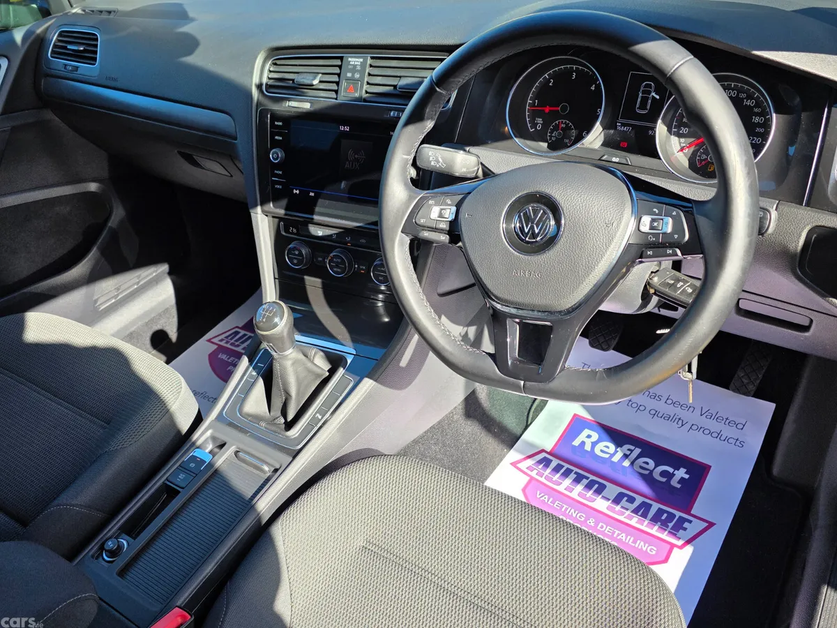 Volkswagen Golf Estate, Diesel, 2018, Yellow
