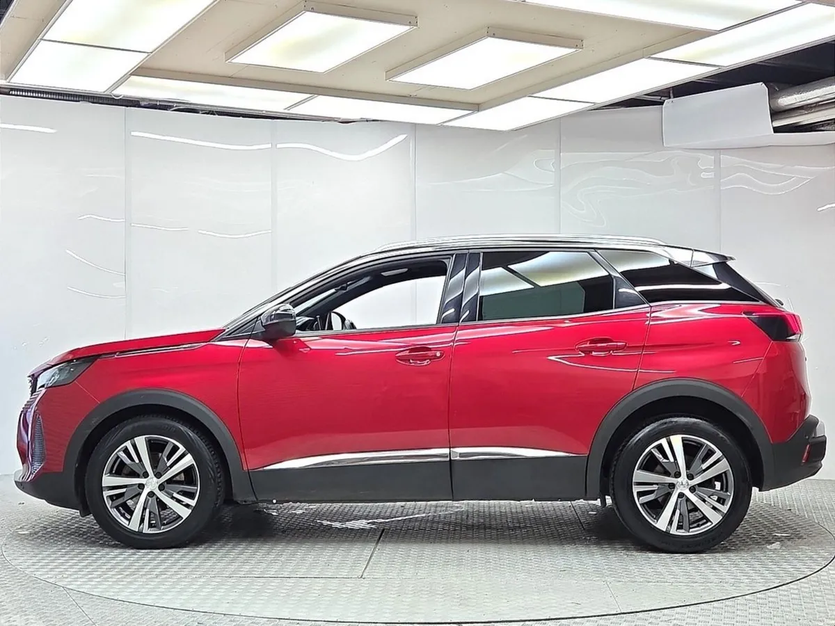 Peugeot 3008 MPV, Diesel, 2024, Red