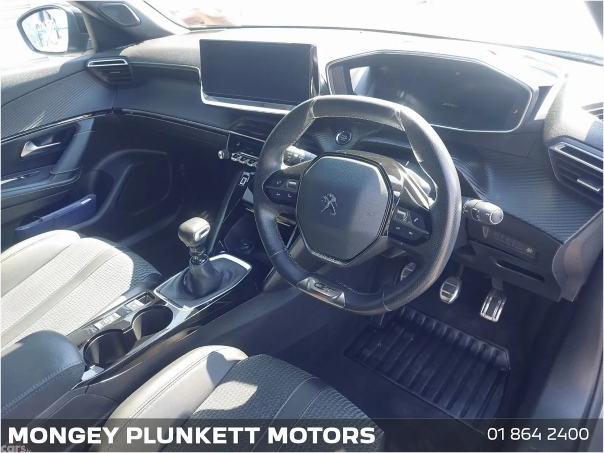 Peugeot 2008 MPV, Petrol, 2020, Grey