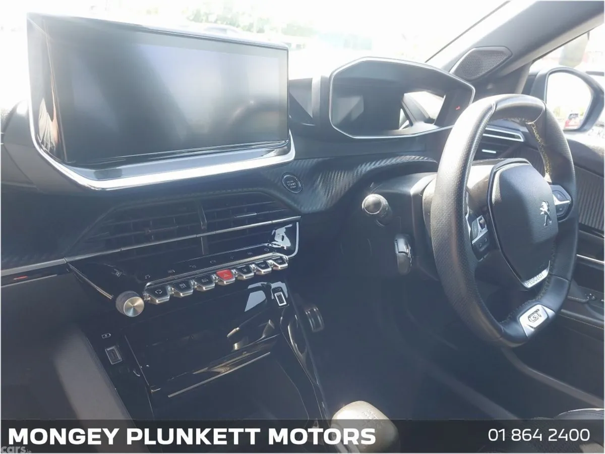 Peugeot 2008 MPV, Petrol, 2020, Grey