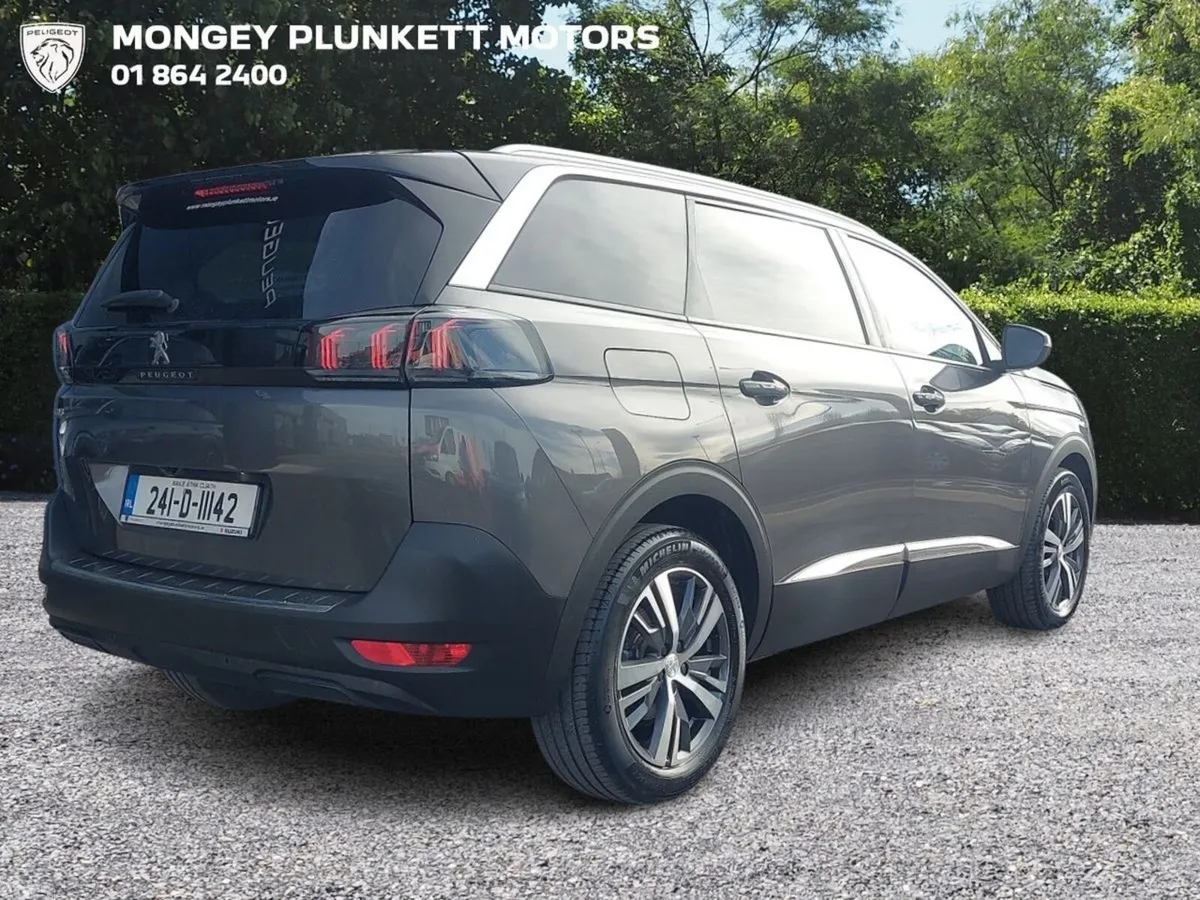 Peugeot 5008 MPV, Petrol Hybrid, 2024, Grey
