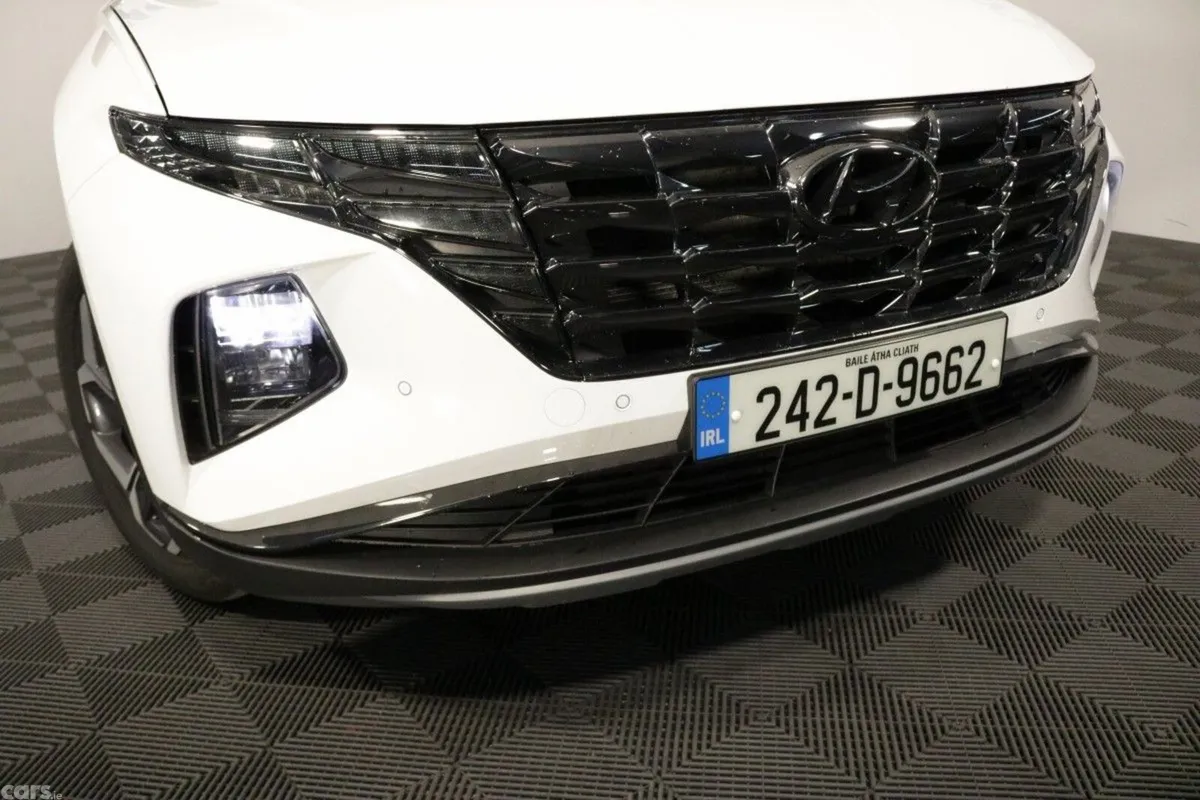 Hyundai Tucson SUV, Petrol Plug-in Hybrid, 2024, White