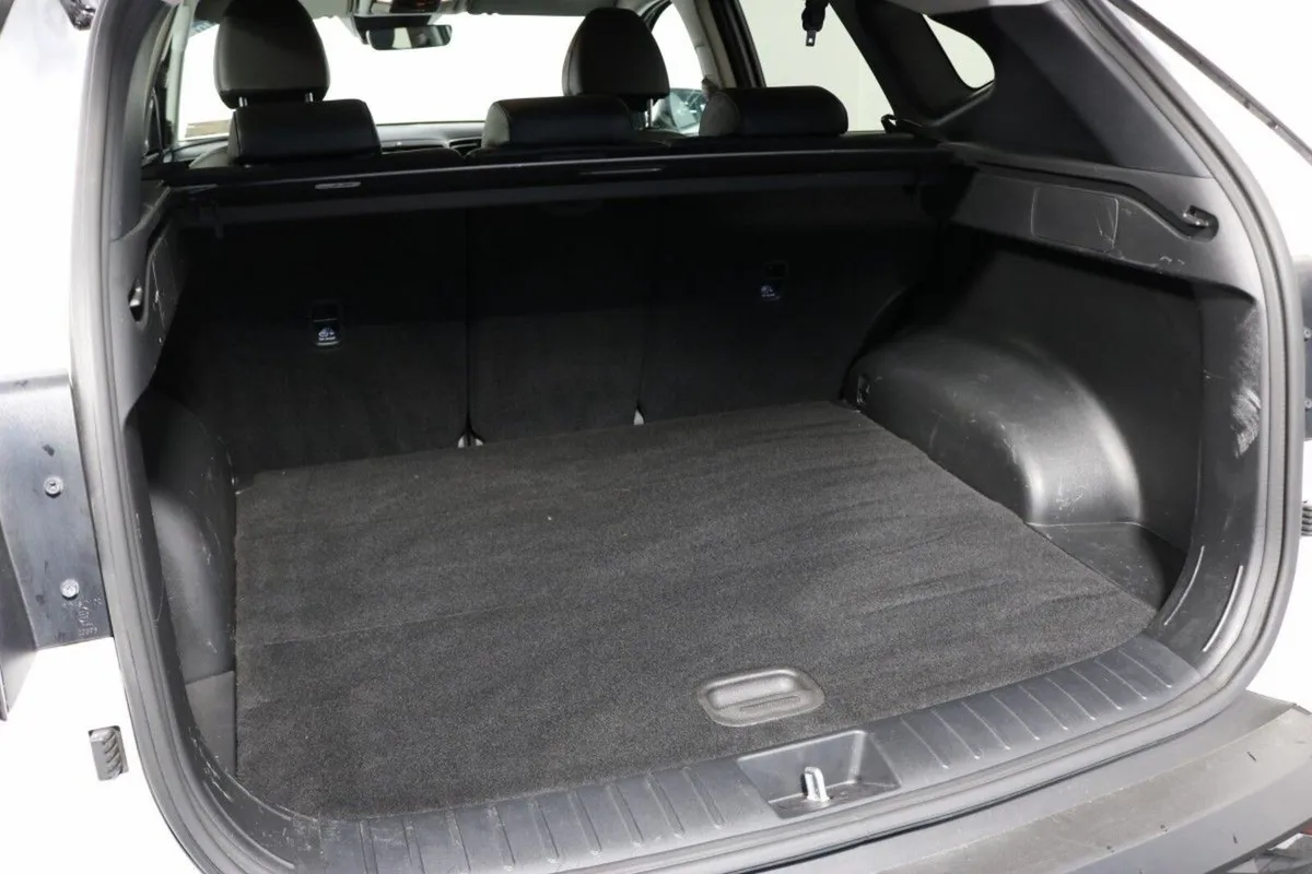 Hyundai Tucson SUV, Petrol Plug-in Hybrid, 2024, White