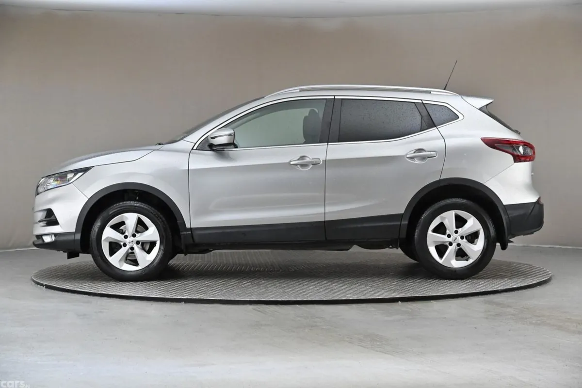 Nissan Qashqai SUV, Petrol, 2021, Grey