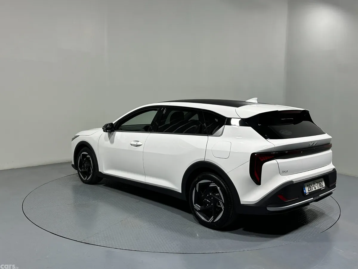 Kia K4 Hatchback, Petrol Hybrid, 2026, White