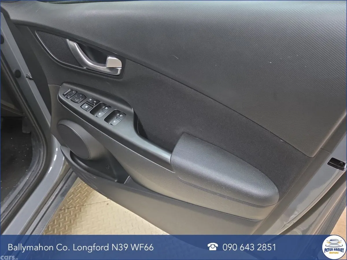 Hyundai KONA SUV, Petrol Hybrid, 2021, Grey