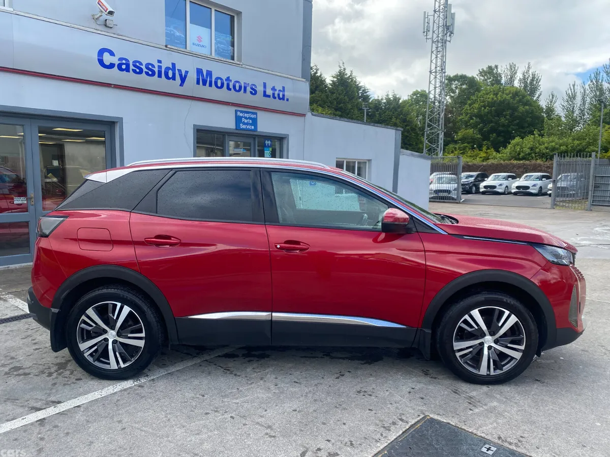 Peugeot 3008 MPV, Diesel, 2021, Red