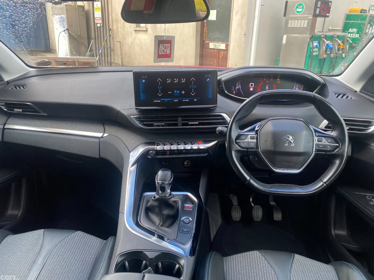 Peugeot 3008 MPV, Diesel, 2021, Red