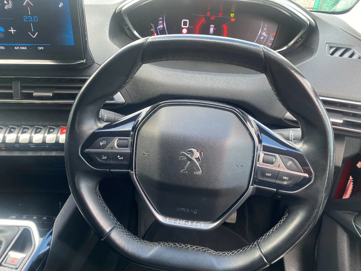 Peugeot 3008 MPV, Diesel, 2021, Red