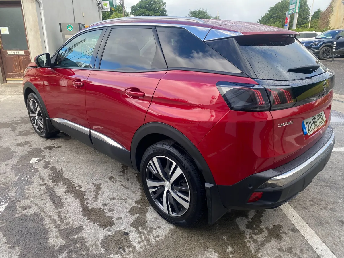 Peugeot 3008 MPV, Diesel, 2021, Red