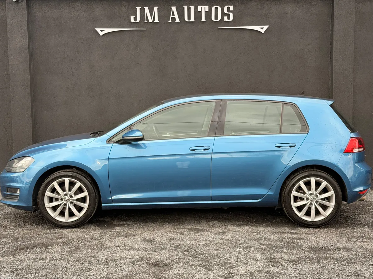 Volkswagen Golf Hatchback, Petrol, 2014, Blue