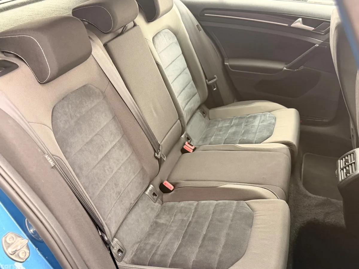 Volkswagen Golf Hatchback, Petrol, 2014, Blue