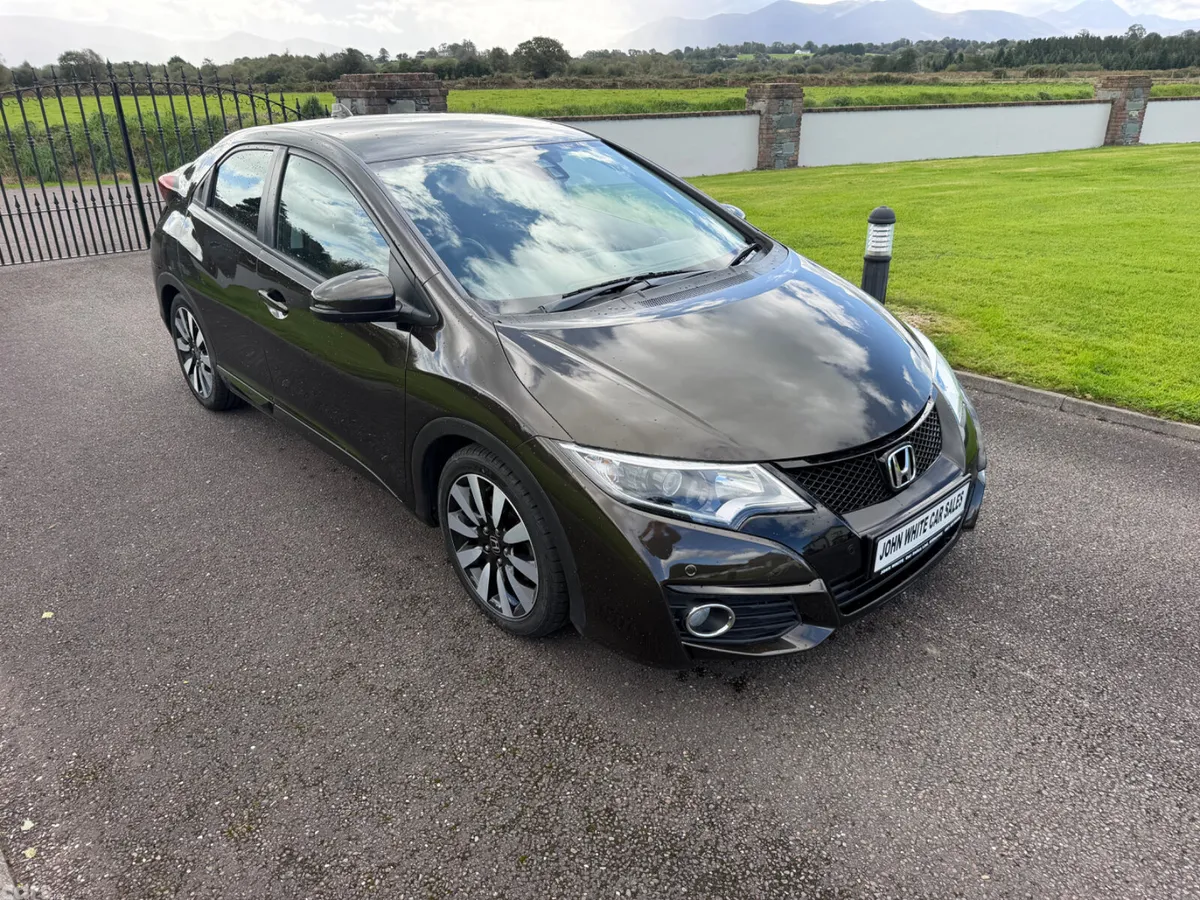 Honda Civic Hatchback, Petrol, 2016, Brown