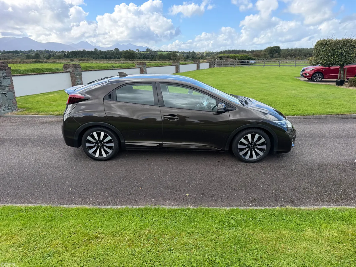 Honda Civic Hatchback, Petrol, 2016, Brown