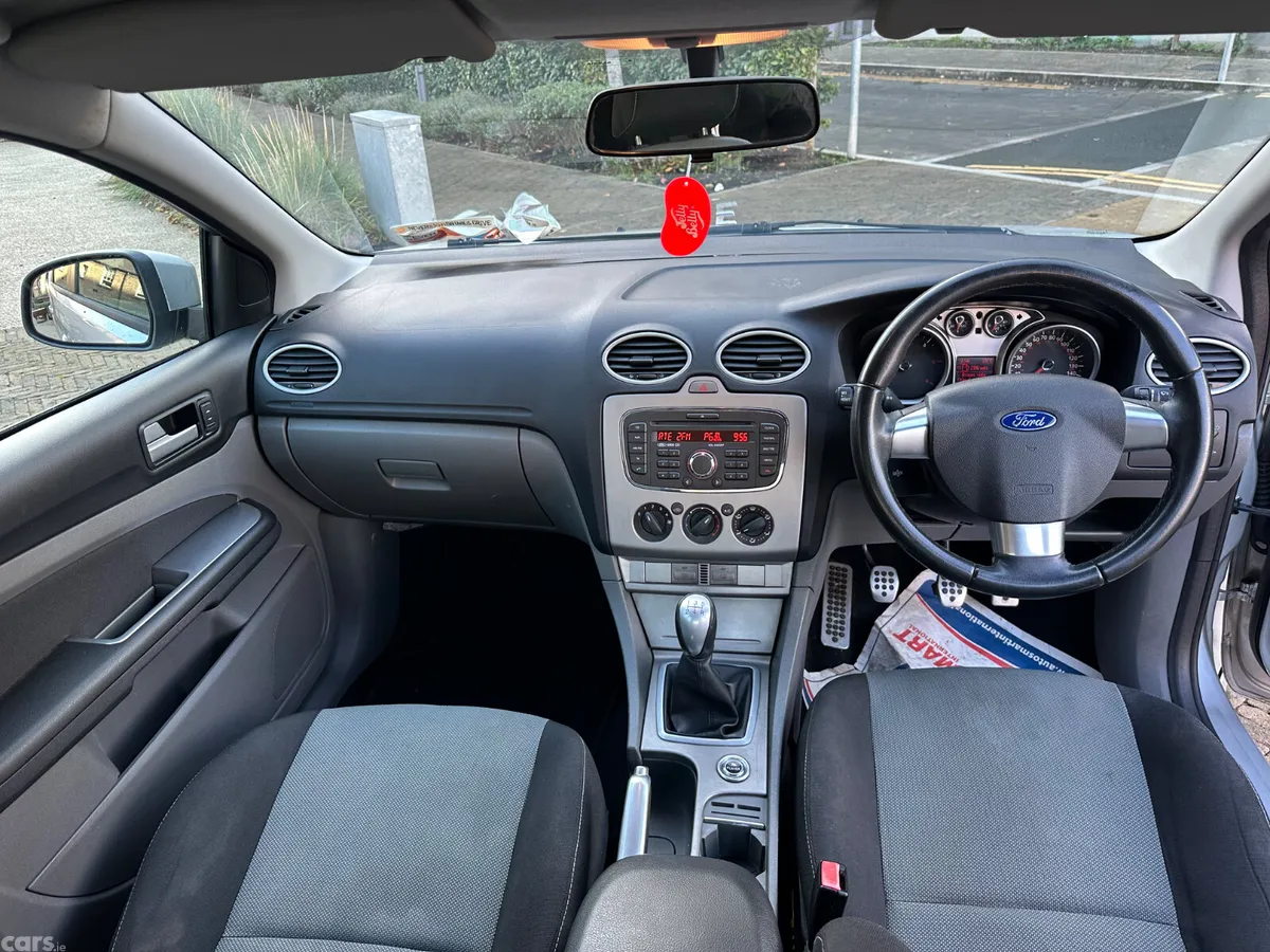 Ford Focus Hatchback, Diesel, 2010, Silver
