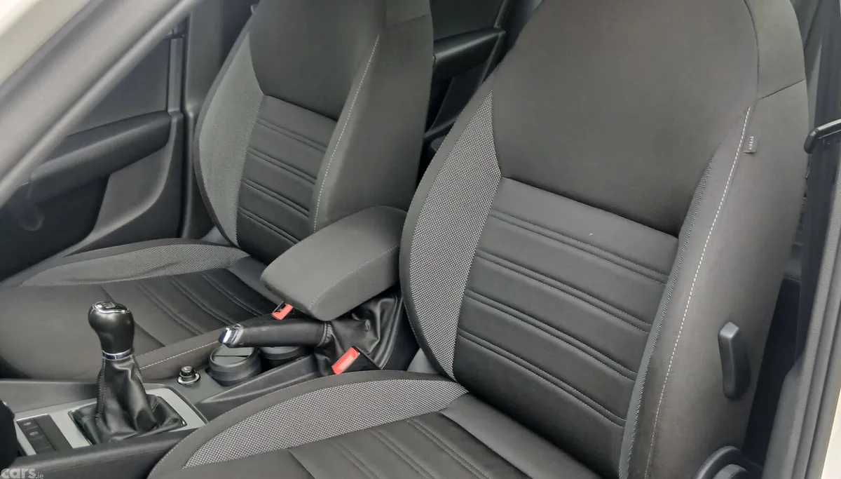 Skoda Octavia Saloon, Petrol, 2020, White