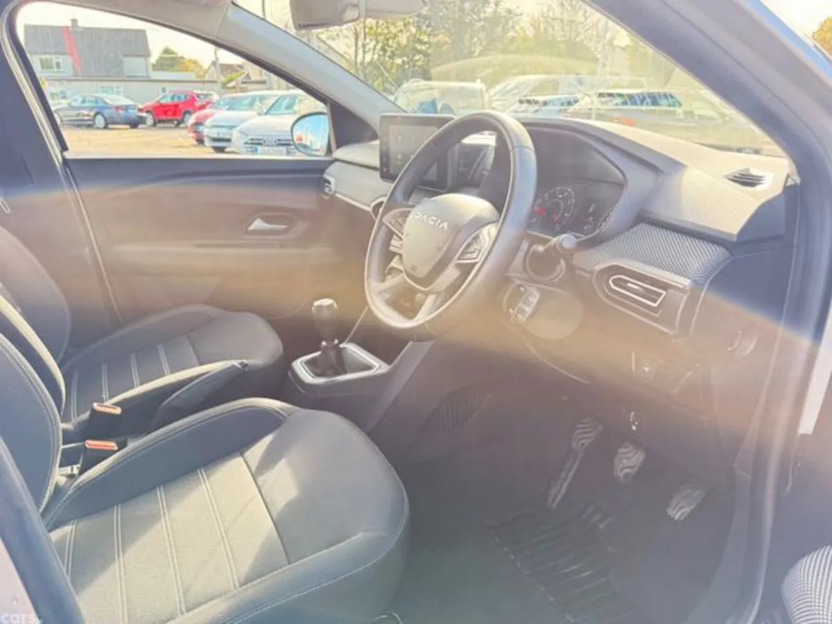 Dacia Sandero Hatchback, Petrol, 2024, Grey