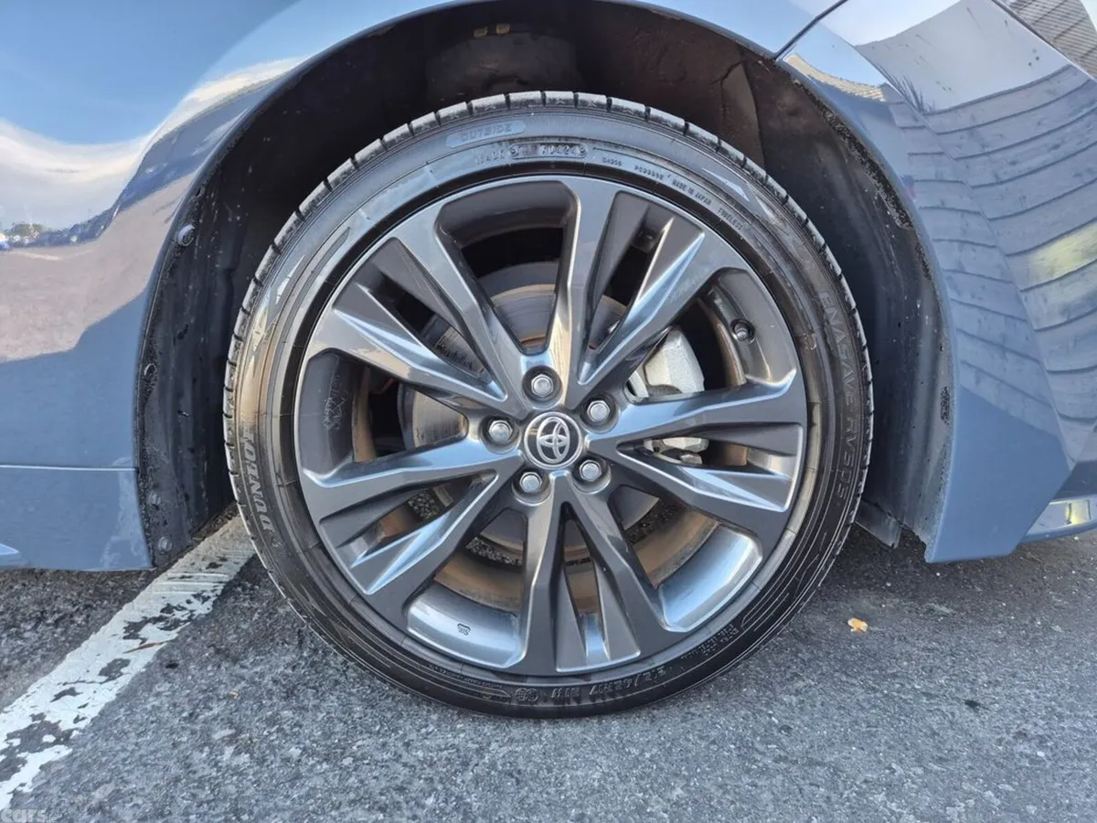 Toyota Corolla Estate, Petrol Hybrid, 2023, Grey