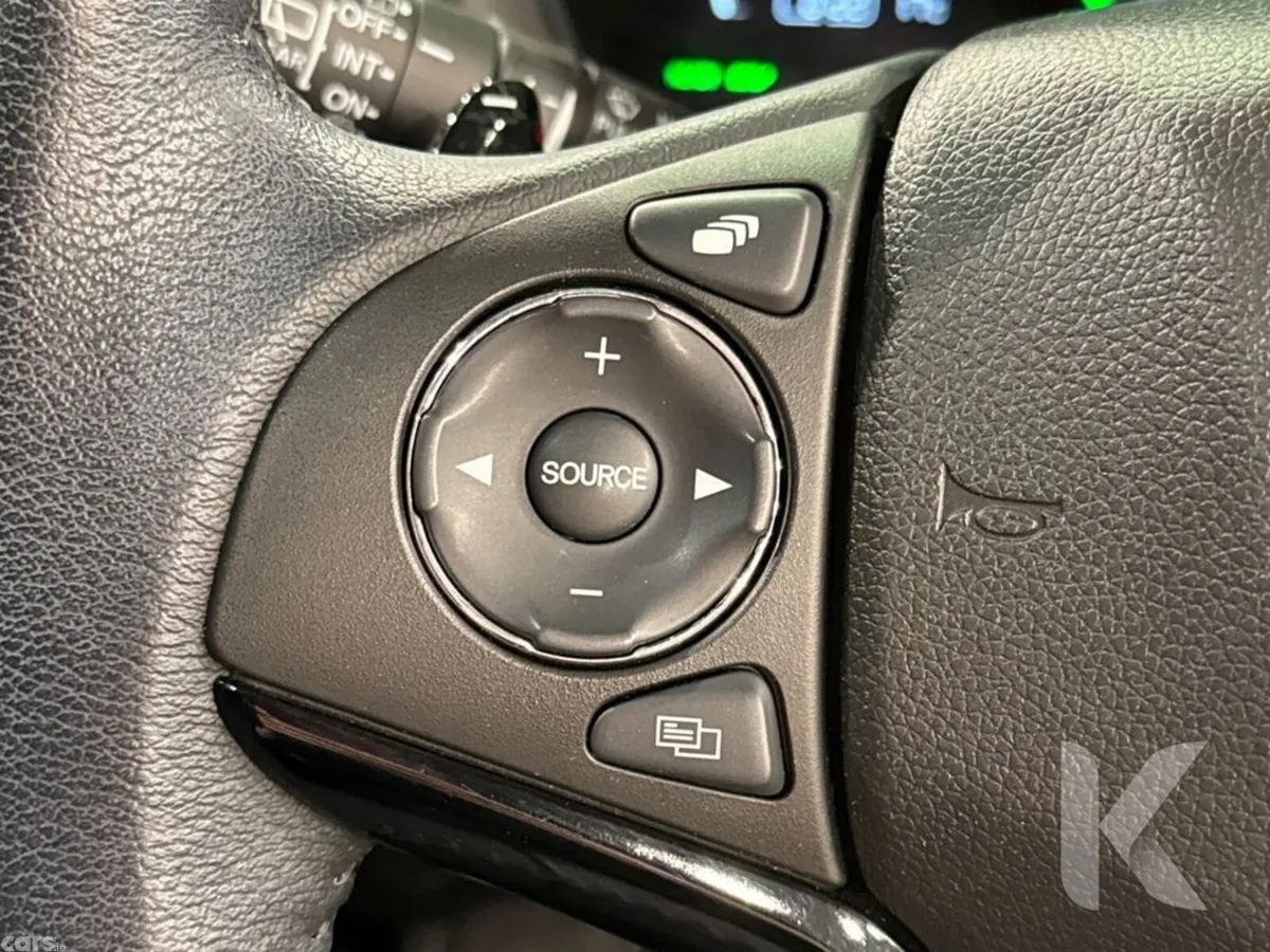 Honda Vezel SUV, Petrol Hybrid, 2020, Red