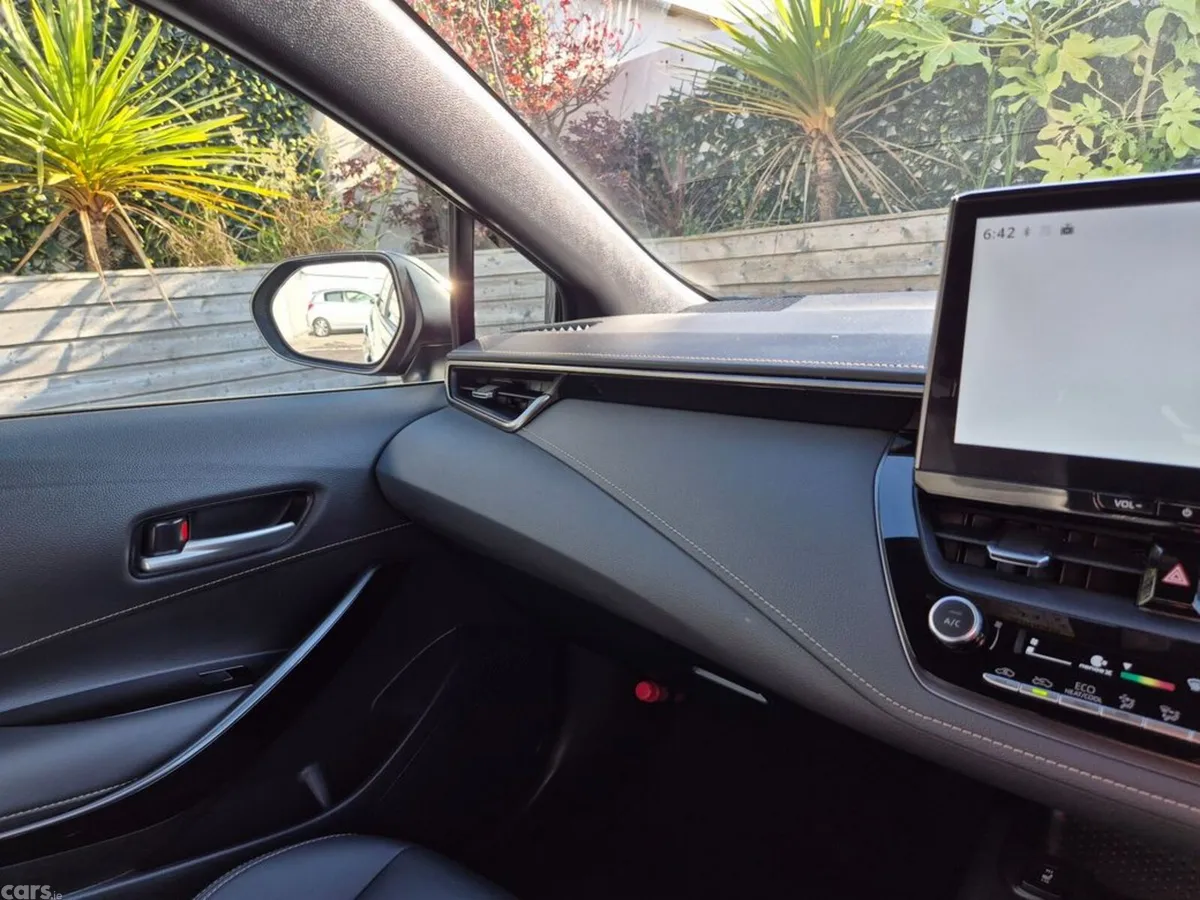 Toyota Corolla Estate, Petrol Hybrid, 2023, Grey
