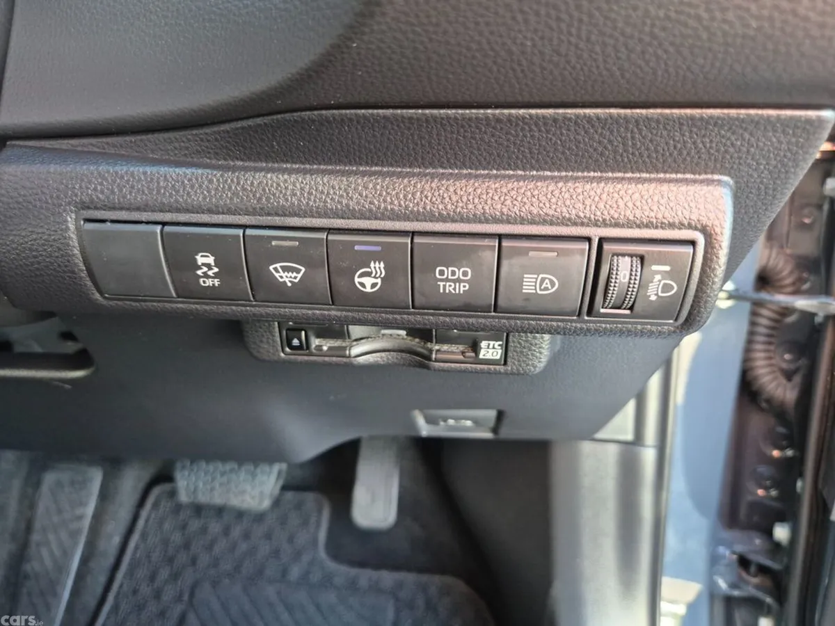 Toyota Corolla Estate, Petrol Hybrid, 2023, Grey