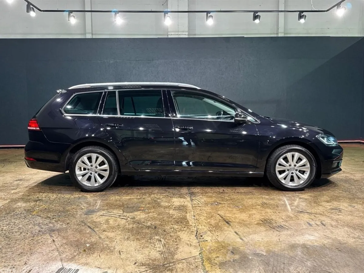 Volkswagen Golf Estate, Petrol, 2017, Black