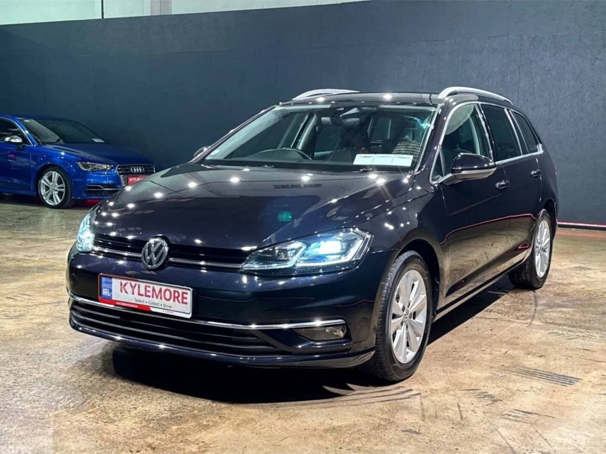 Volkswagen Golf Estate, Petrol, 2017, Black
