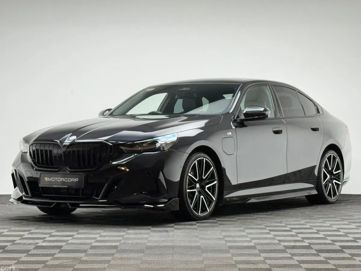 BMW 5-Series Saloon, Petrol Plug-in Hybrid, 2024, Black