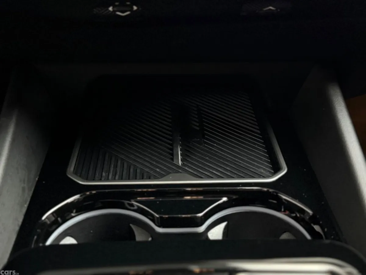 BMW 5-Series Saloon, Petrol Plug-in Hybrid, 2024, Black